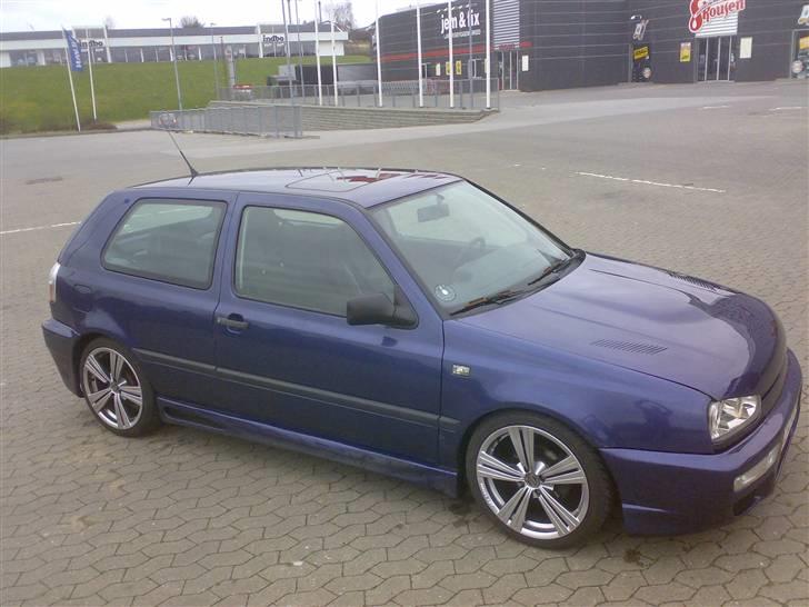 VW Golf3 pink floyd (solgt) billede 13