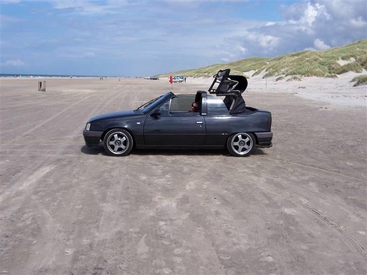 Opel Kadett Cab Solgt - Blokhus stand billede 12