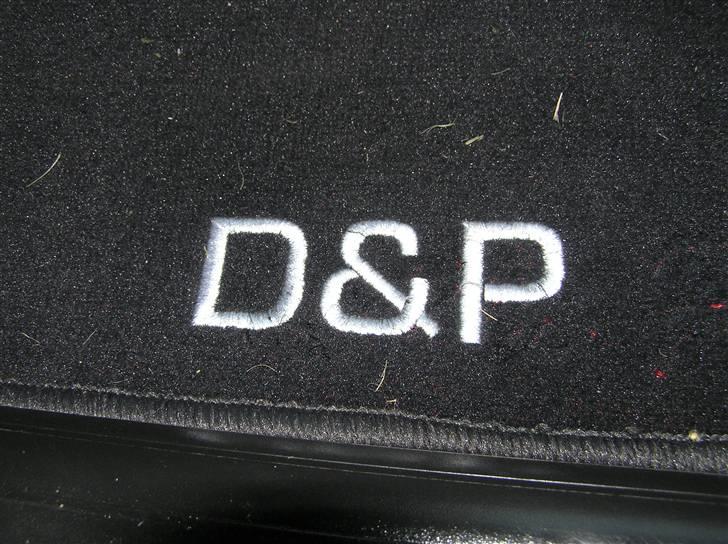 VW Passat  CL stc. - Bundmåtterne med broderet forbogstaver billede 2