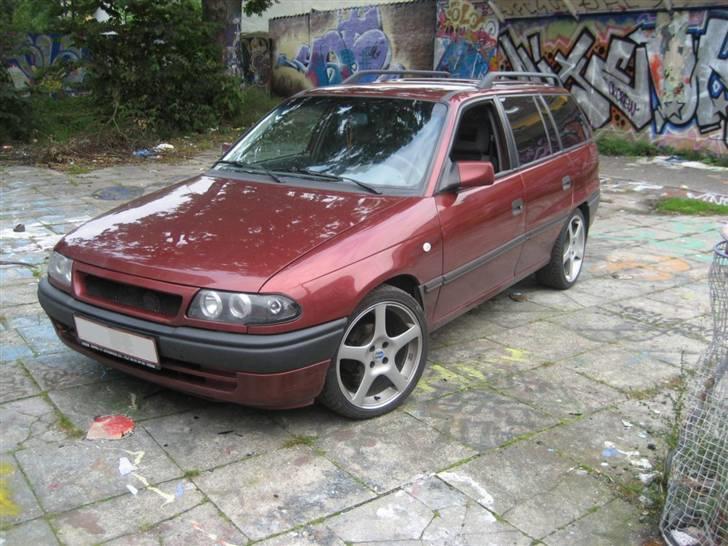Opel Astra F Caravan billede 1