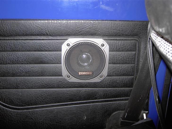 VW                mk 1 SOLGT - højtalere er der jo osse billede 2