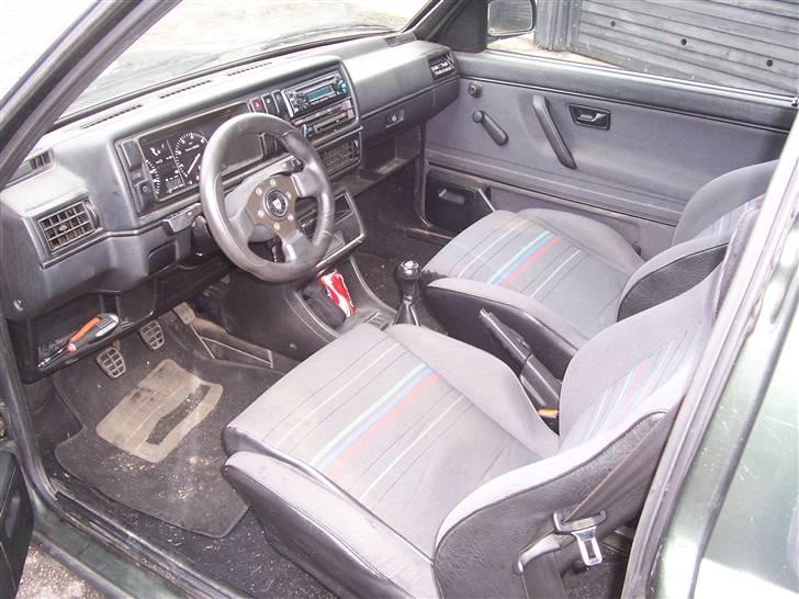 VW Golf 2 gt special - kabinen.... puha trænger til rengøring:o( billede 4