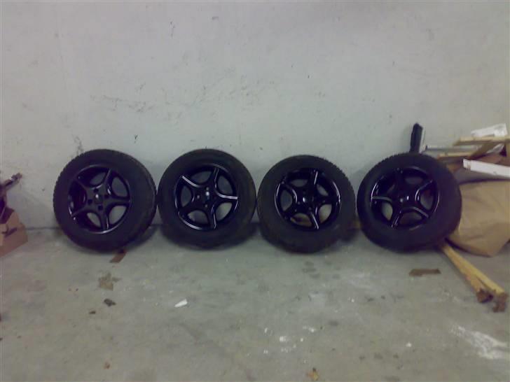 Renault Clio "voldtaget og død" - vinterfælge(aldrig brugt efter de blev malet)... skal sælges!... billede 20