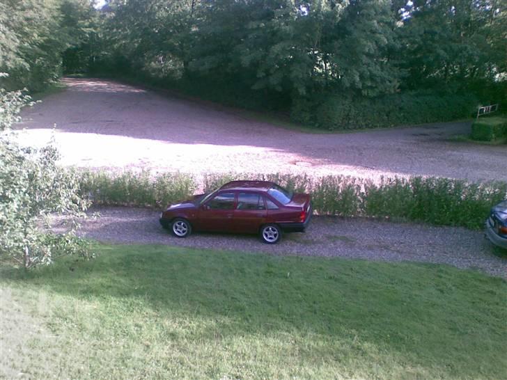 Opel Kadett sedan billede 6