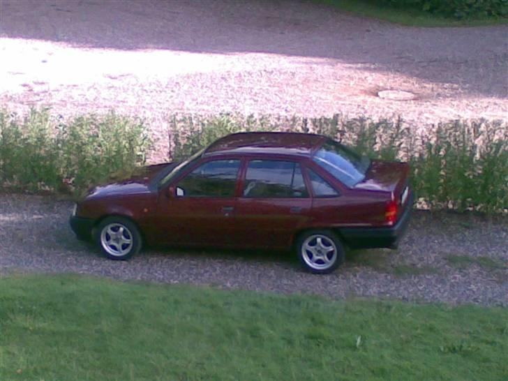 Opel Kadett sedan billede 7