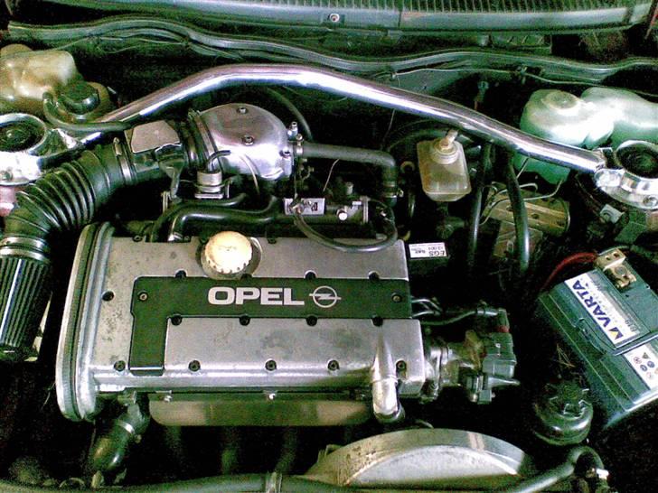 Opel Kadett sedan billede 8