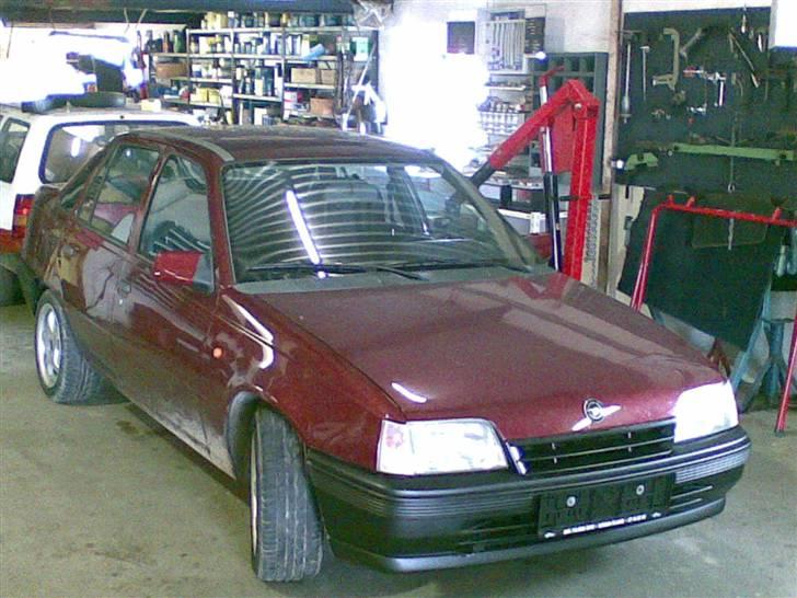 Opel Kadett sedan billede 12