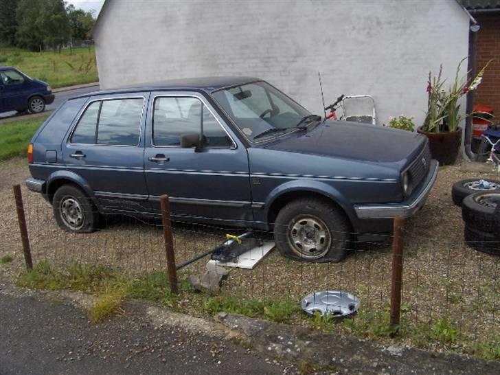 VW Golf Carat *Solgt* - Ja Sådan så den ud da den kom til ardressen..... :-( billede 1