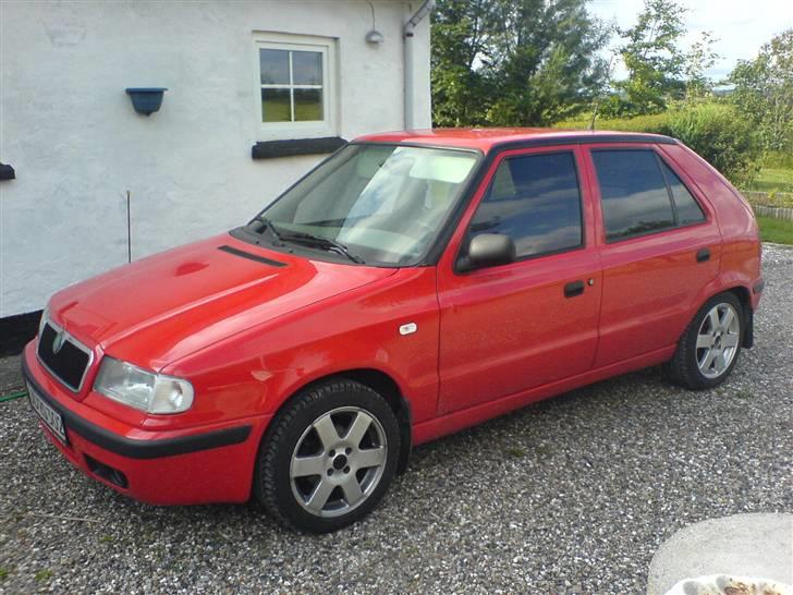 Skoda Felicia SOLGT - før den kom lidt længere ned mod jorden  billede 9