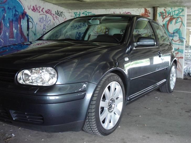 VW Golf 4 TDI 130HK <Solgt> billede 1