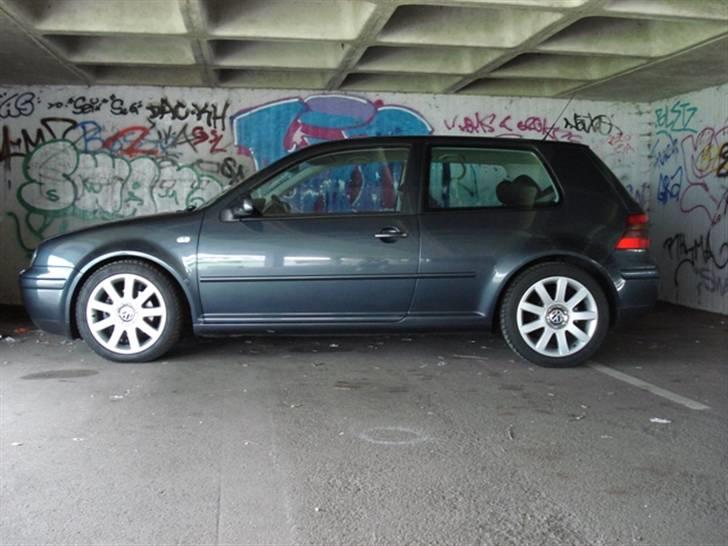 VW Golf 4 TDI 130HK <Solgt> billede 2