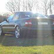 Audi A4 (SOLGT)