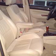 VW Golf v6 4motion  SOLGT..!