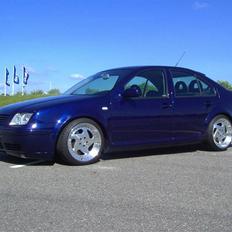 VW Bora 2,3 V5 Highline 