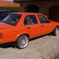 BMW 320i E30 *SOLGT*