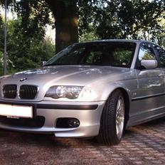 BMW E46 320i