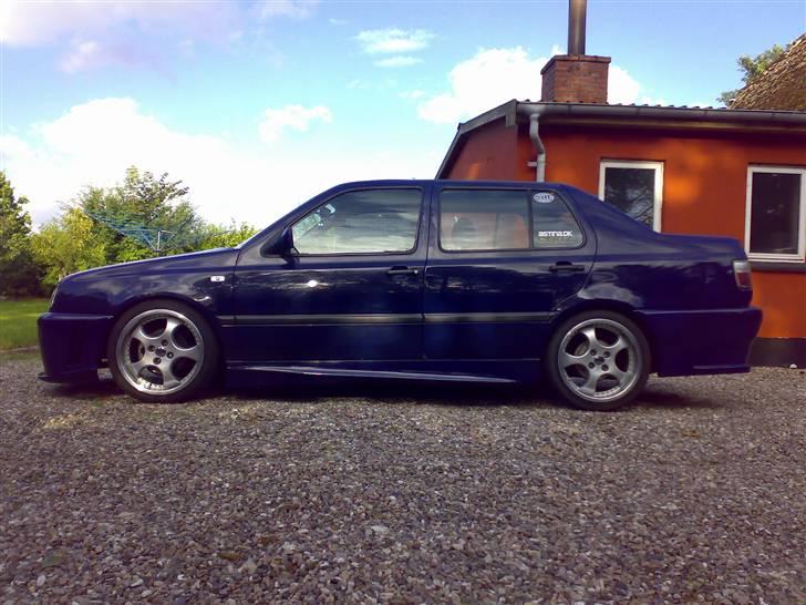 VW Vento 1.8 CL - Profilbillede... Den ser da godt ud, ikke? Bare lidt? billede 19