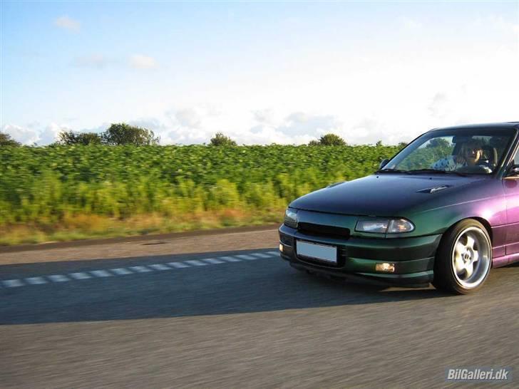 Opel astra f 2,5 v6 SOLGT! billede 4