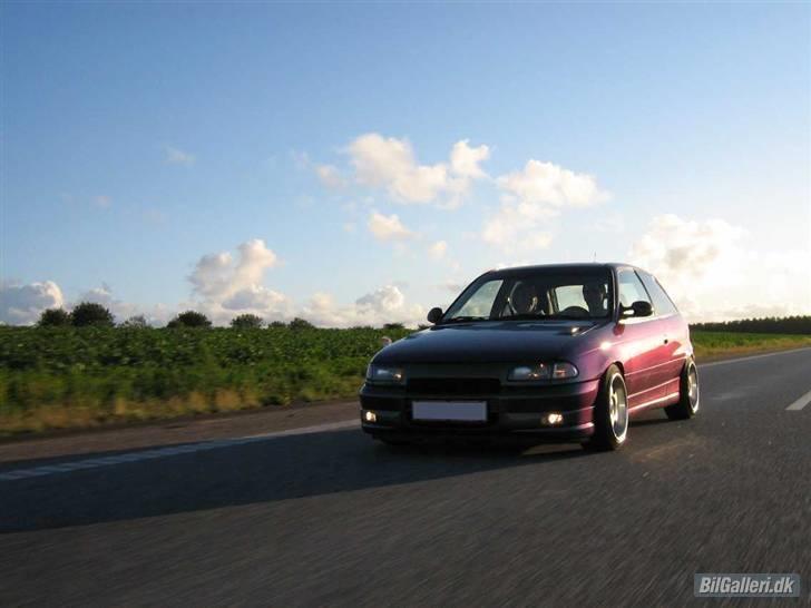 Opel astra f 2,5 v6 SOLGT! billede 5