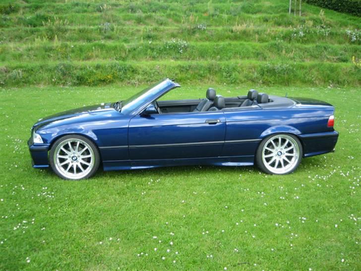 BMW 325i Cabriolet billede 2
