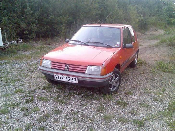 Peugeot 205 - Skrottet! billede 3
