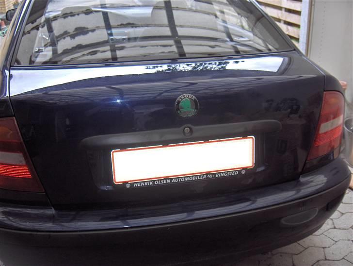 Skoda Octavia - SOLGT - - Fjernet emblemer bag på bilen:D Det ser sku nice ud:D billede 9