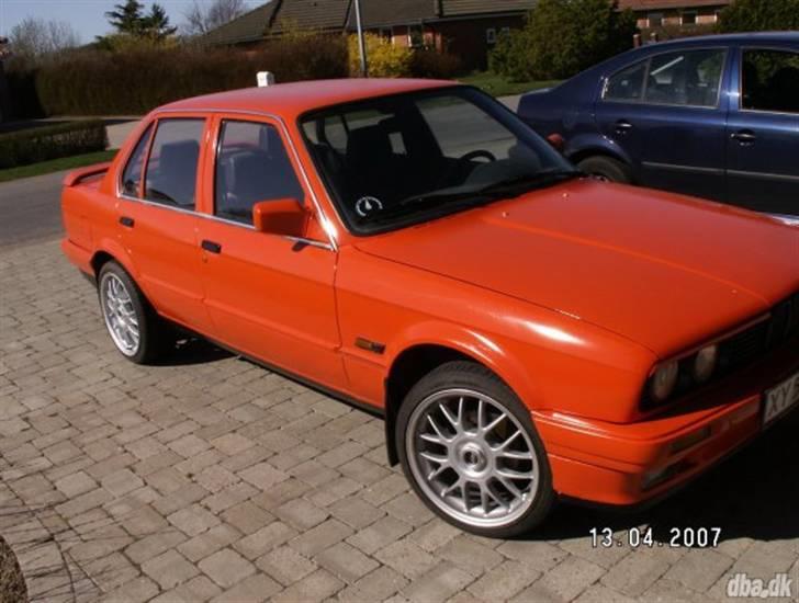 BMW 320i E30 *SOLGT* - Billede hjemme fra ham jeg købte den af!!!! billede 2