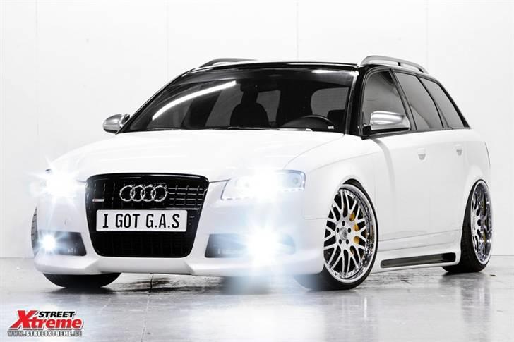 Audi A4 Avant Airrider V2.0 - we like Xenon.. Foto: Claes Nilson StreetXtreme billede 1