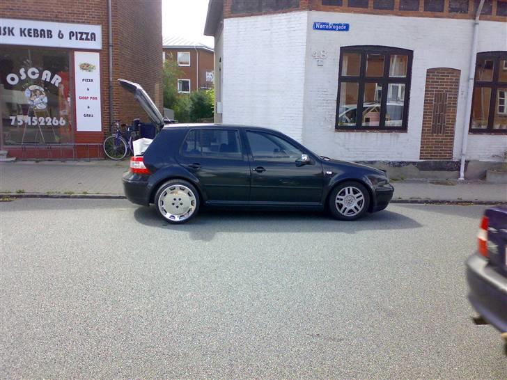 VW Golf 4 Gti turbo *solgt* - Nu mangler jeg bare de skide adaptere.. billede 9