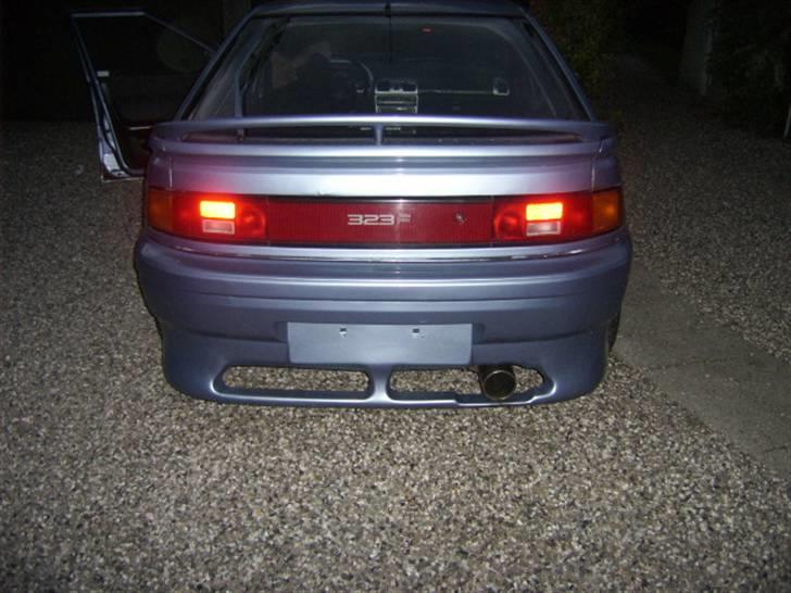 Mazda ...::323 F::... solgt - nyt billede billede 19