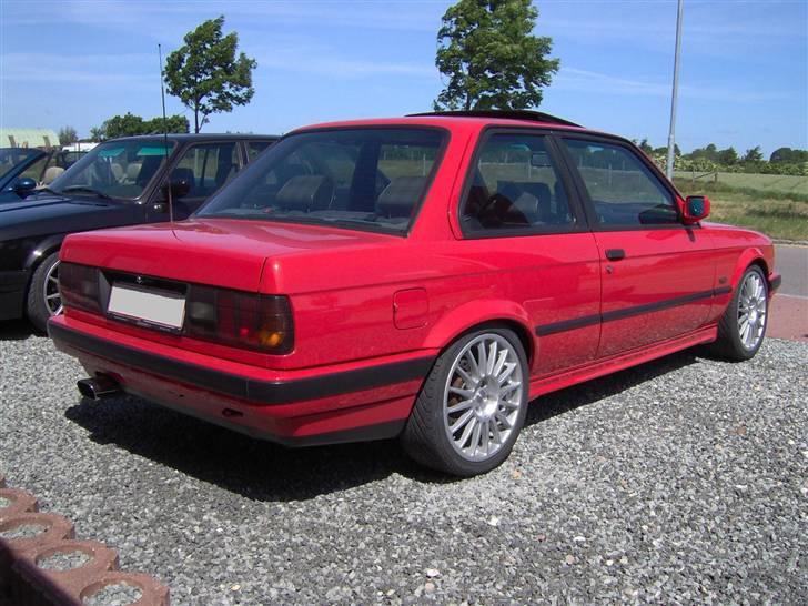 BMW e30 325 solgt/totalskadet billede 7