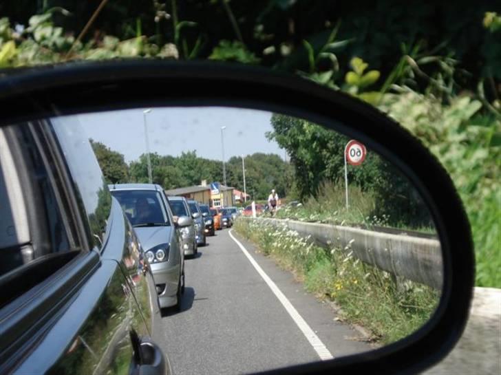 Ford Focus "Solgt" - Man kan lige se hende;) "optog" fra Focus træf 07  billede 16