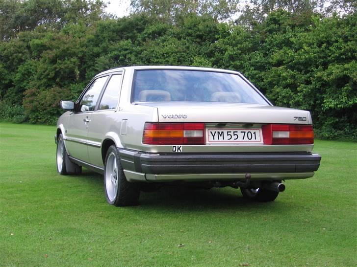 Volvo 780 BERTONE  - en fin bagende man ikke ser ud af forruden hver dag billede 11