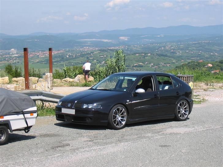 Seat Leon TS TDI  SOLGT - næsten fremme , står jo flot i sydens sol og skinner :-) billede 16