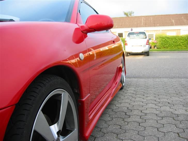 Mazda Mx3 se profil, sælges!!!  - ser sq godt ud, med de skørter og fælge billede 1