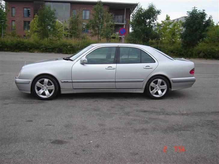 Mercedes Benz E270 CDI  - Solgt billede 14