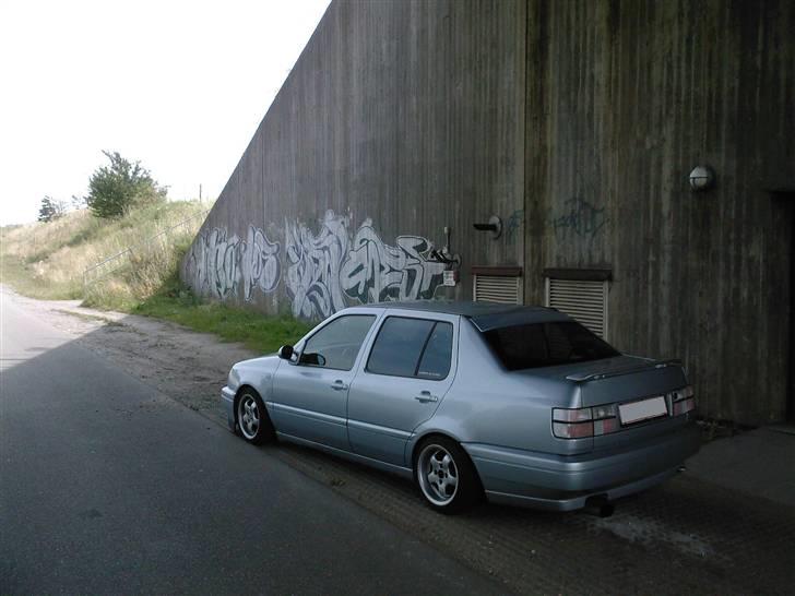 VW Vento solgt billede 7