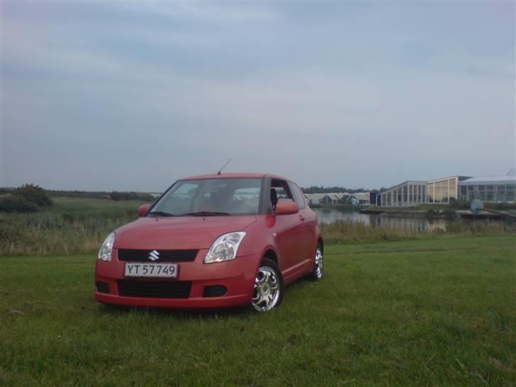 Suzuki Swift 1.3 GL-A billede 1