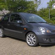 Ford Fiesta 1,6 Trend *solgt*