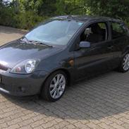 Ford Fiesta 1,6 Trend *solgt*