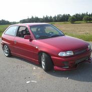 Opel astra f 8v solgt