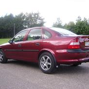 Opel Vectra 1,7 TD *Død*