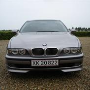 BMW 528I