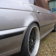 BMW 528I