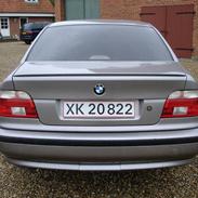 BMW 528I