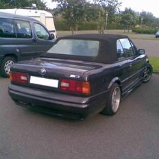 BMW e30 325i cabrio. SOLGT