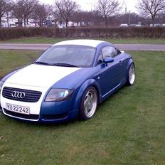 Audi TT (SOLGT)
