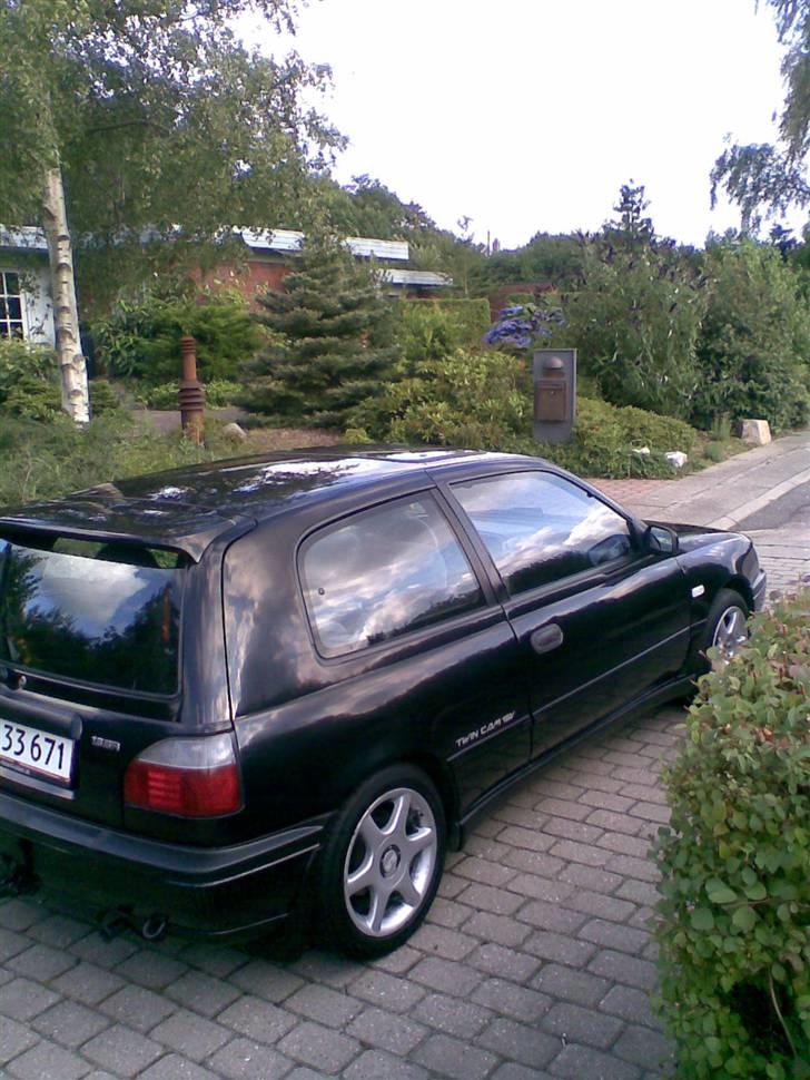 Nissan Sunny N14 1,6 16v SR *SOLGT* billede 3