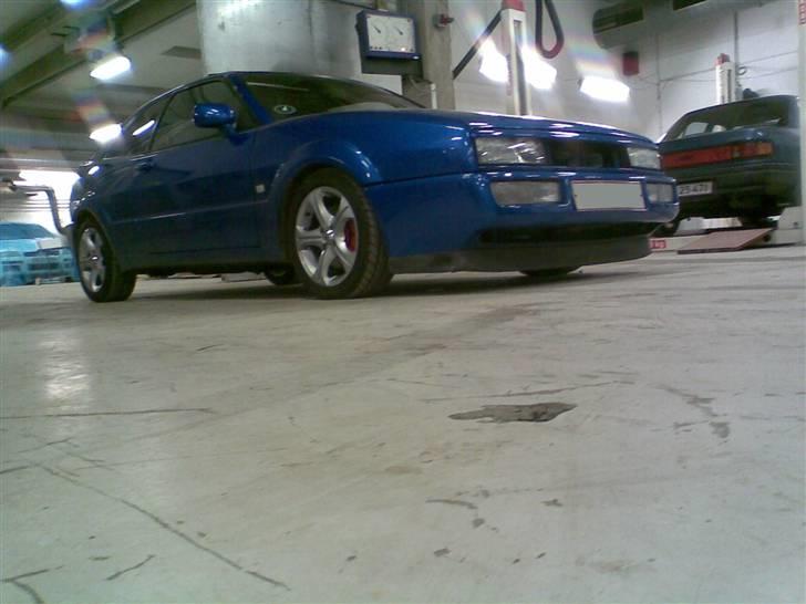 VW Corrado  G-60 TOTALSKADET - Billede taget ude fra arbejdet... billede 4