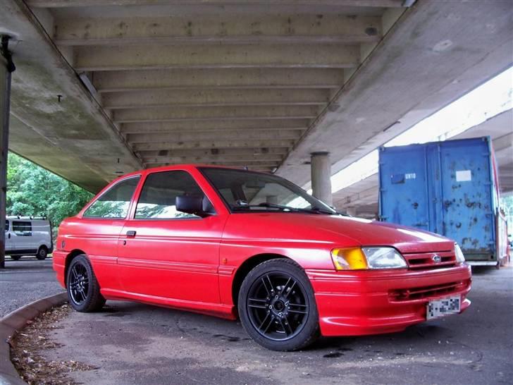 Ford Escort 1,6i Turbo (død) billede 7